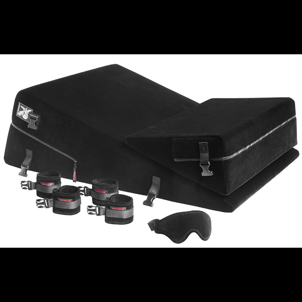 Liberator Black Label Wedge/Ramp Combo w/cuffs